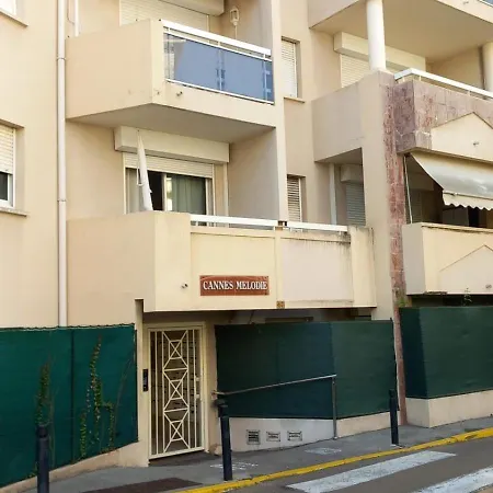 Calm Flat Cannes
